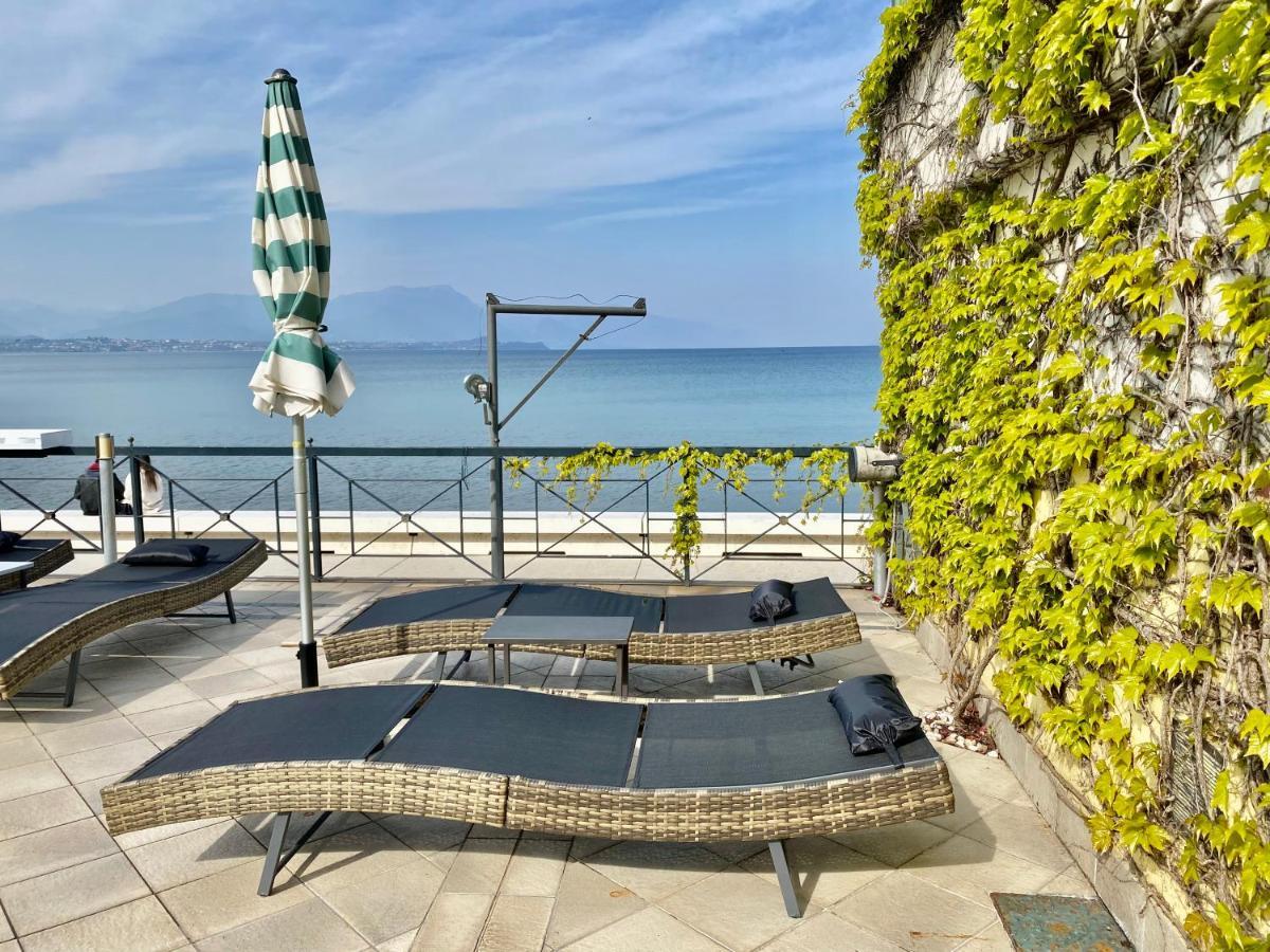 Hotel Estee Desenzano del Garda Exterior photo