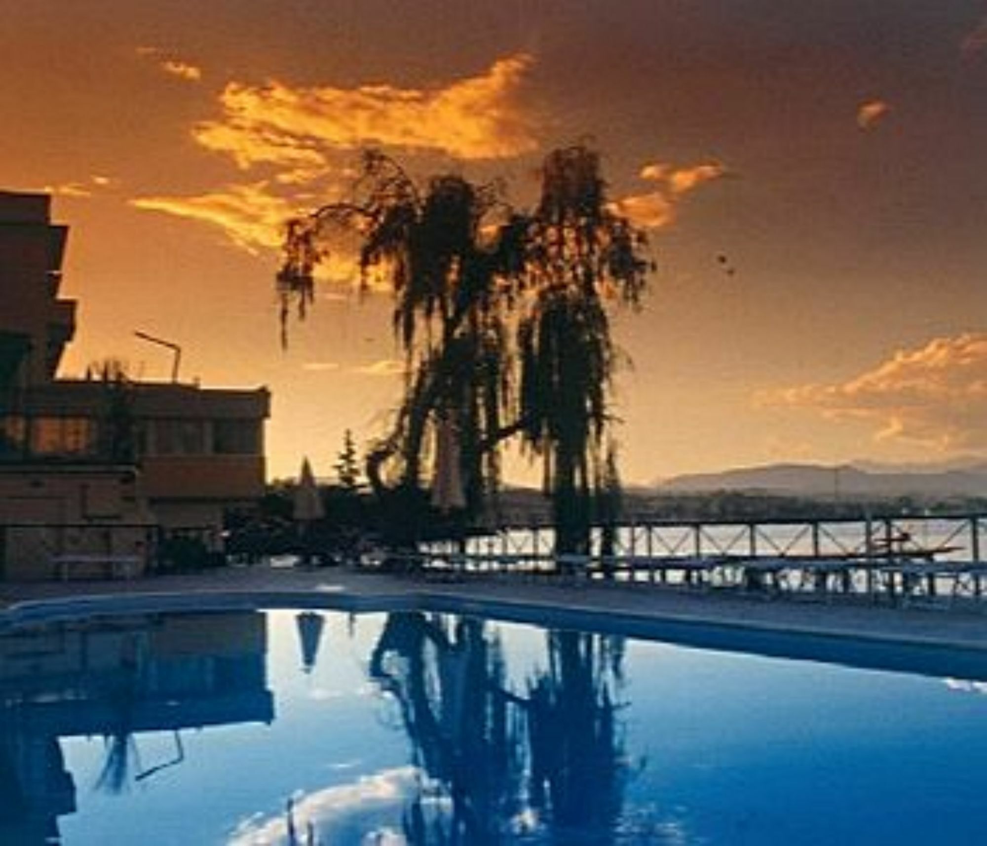 Hotel Estee Desenzano del Garda Exterior photo
